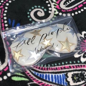 Free people sleeping mask